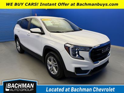 Used 2023 GMC Terrain SLE w/ LPO, Floor Liner Package