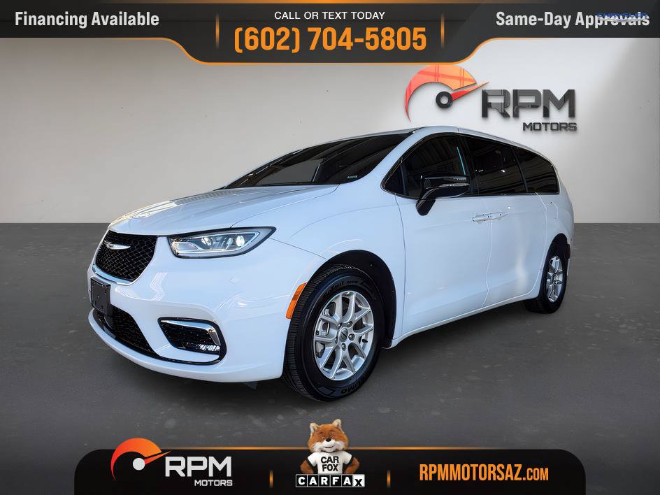Used 2025 Chrysler Pacifica Select FWD image 25
