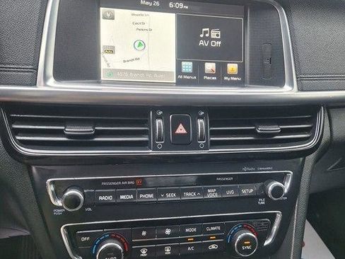 Used 2016 Kia Optima EX w/ Premium Package image 2