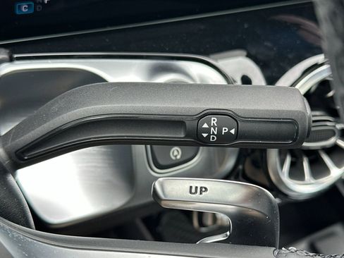 New 2025 Mercedes-Benz GLB 35 AMG 4MATIC image 23