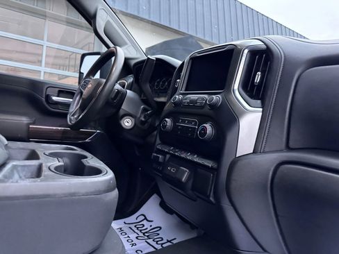 Used 2021 Chevrolet Silverado 2500 LT w/ Z71 Off-Road Package image 15
