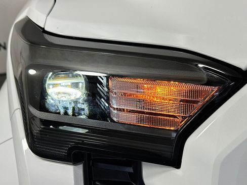 Certified 2024 Toyota Tacoma SR5 w/ SR5 Upgrade Package image 9