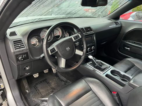 Used 2010 Dodge Challenger R/T image 17