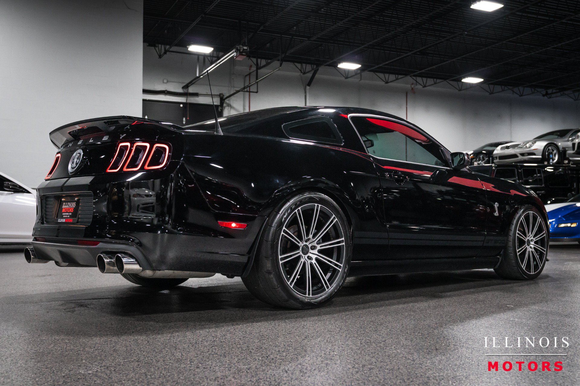 Used 2014 Ford Mustang Shelby GT500 RWD image 5