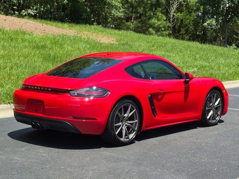 Certified 2020 Porsche 718 Cayman RWD image 23