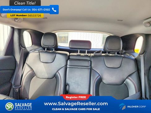 Used 2019 Jeep Cherokee Trailhawk w/ Cold Weather Group AWD/4WD image 13
