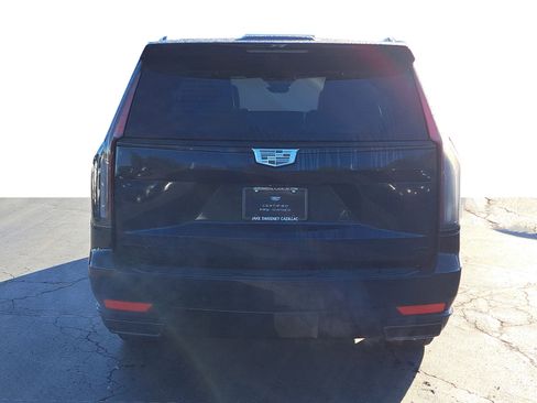 Used 2024 Cadillac Escalade ESV Sport w/ LPO, ONYX Package image 7