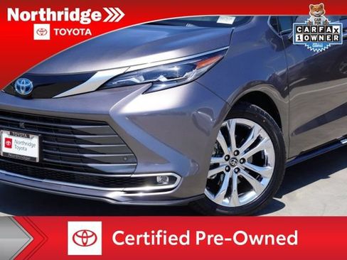 Certified 2024 Toyota Sienna Platinum FWD image 6