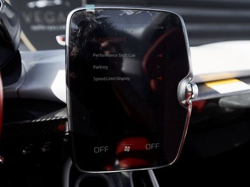 Used 2021 McLaren Elva image 77