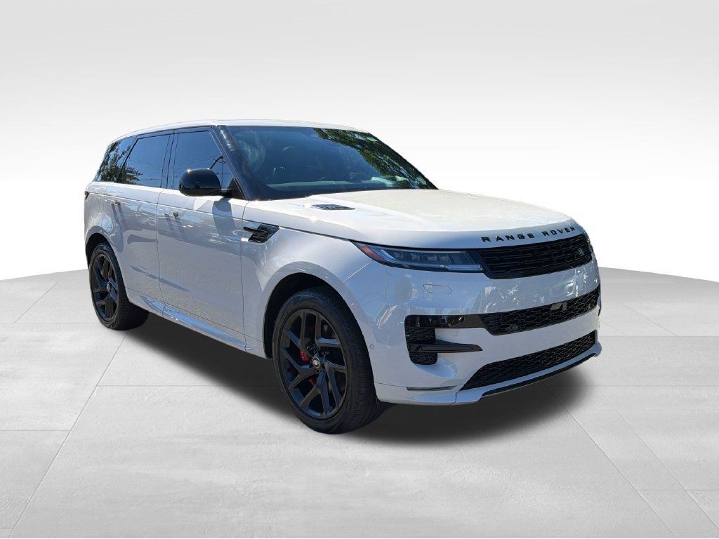 Used 2024 Land Rover Range Rover Sport Dynamic SE AWD/4WD image 3