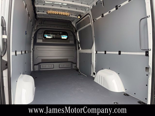 Used 2026 Mercedes-Benz Sprinter 2500 image 14