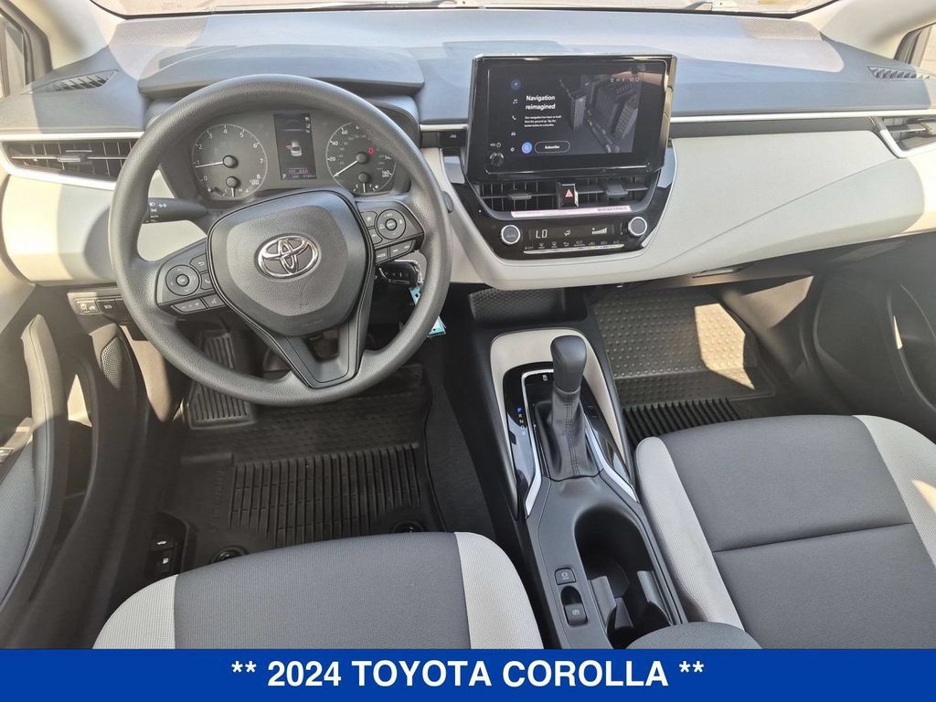 Used 2024 Toyota Corolla LE FWD image 16