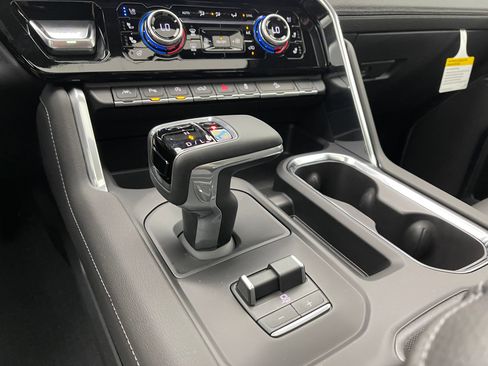 New 2026 GMC Sierra 1500 Denali AWD/4WD image 32