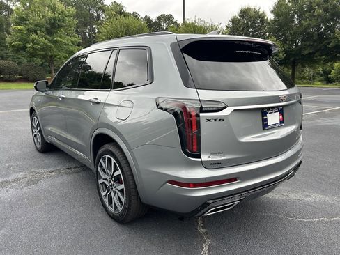 Used 2024 Cadillac XT6 Sport w/ Technology Package image 21