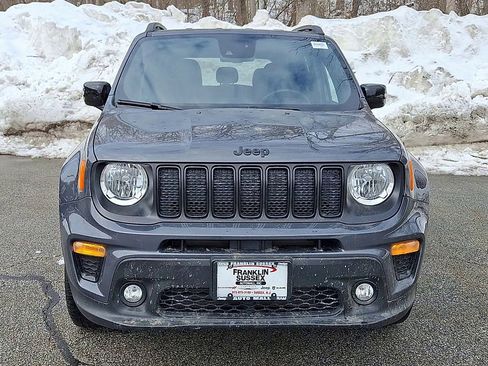 Certified 2022 Jeep Renegade Altitude w/ Convenience Group image 3