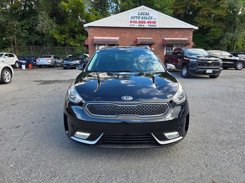 Used 2017 Kia Niro EX image 2