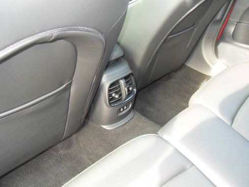 Used 2022 MINI Cooper Clubman S image 26