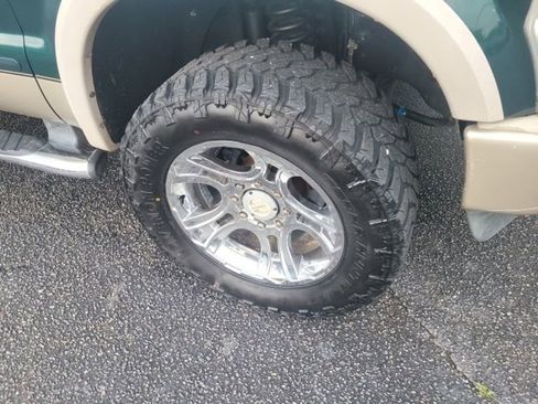 Used 2008 Ford F250 Lariat image 3