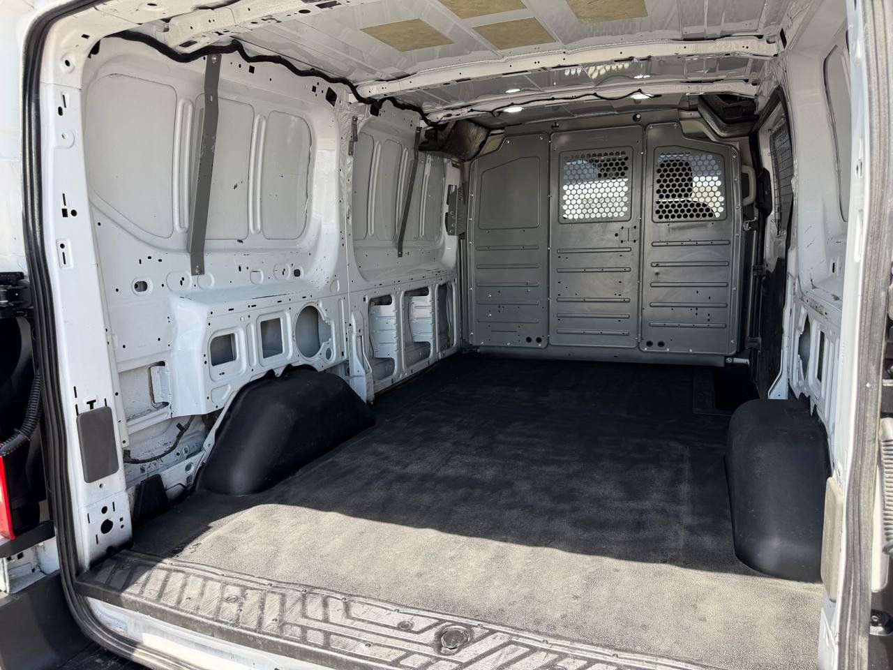 Used 2021 Ford Transit 150 Low Roof AWD image 26