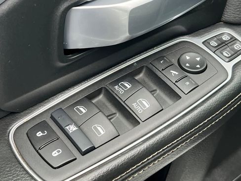 Used 2024 RAM 3500 Big Horn image 14