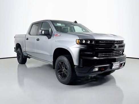 Used 2021 Chevrolet Silverado 1500 LT Trail Boss w/ Convenience Package II image 3