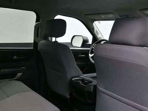 Used 2022 Toyota Tundra SR5 AWD/4WD image 13
