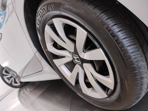 Used 2025 Honda Civic LX image 5