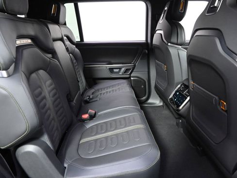 Used 2023 Rivian R1S Adventure AWD/4WD image 18