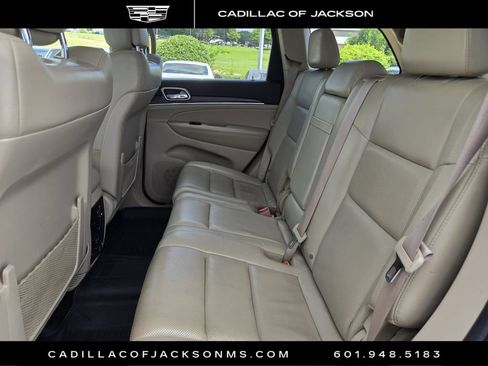 Used 2017 Jeep Grand Cherokee Limited w/ Luxury Group II RWD image 11