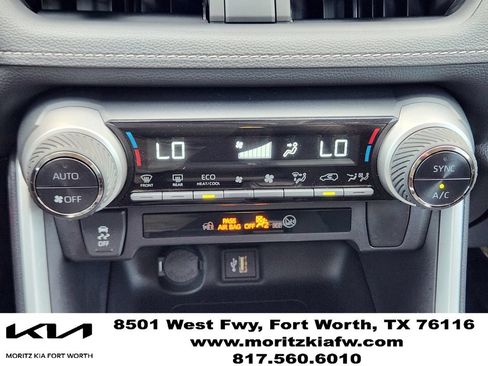 Used 2025 Toyota RAV4 LE AWD/4WD image 18