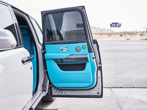 Used 2025 Rolls-Royce Cullinan Black Badge image 29