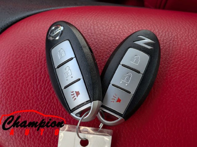 Used 2020 Nissan 370Z Coupe RWD image 27