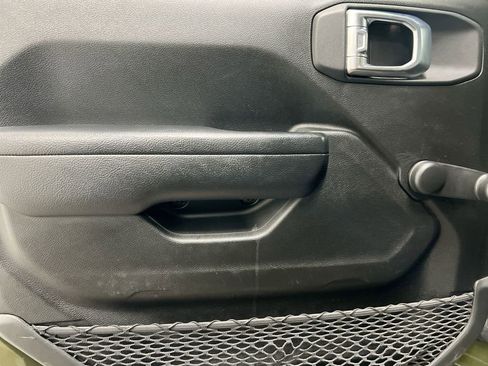 Used 2022 Jeep Wrangler Unlimited Sport image 20