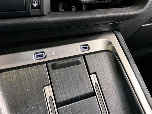 Used 2024 Lexus GX 550 image 33