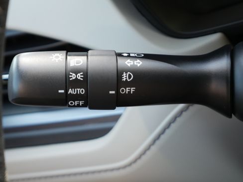 Used 2025 Subaru Forester Limited AWD/4WD image 29