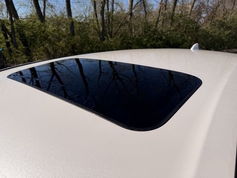 Used 2024 Honda CR-V EX-L image 9