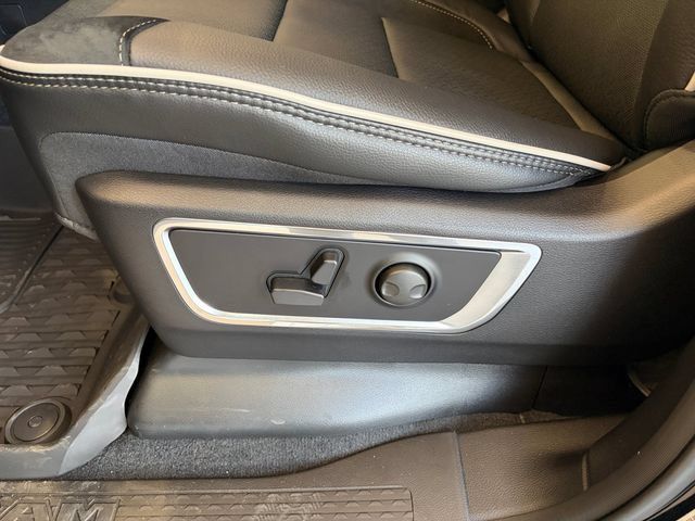 New 2026 RAM 1500 Laramie w/ Night Edition AWD/4WD image 16
