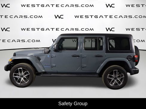 Used 2024 Jeep Wrangler Unlimited w/ Convenience Group AWD/4WD image 5