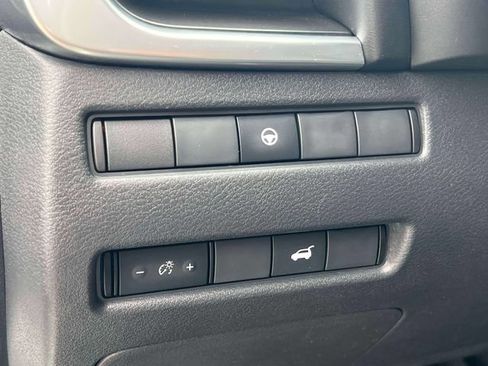Used 2022 Nissan Rogue SV w/ SV Premium Package AWD/4WD image 22
