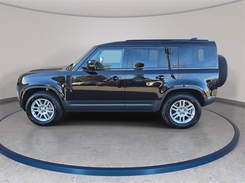 Used 2025 Land Rover Defender 110 S image 8