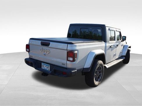 Used 2022 Jeep Gladiator Overland w/ Popular Equipment Package AWD/4WD image 3