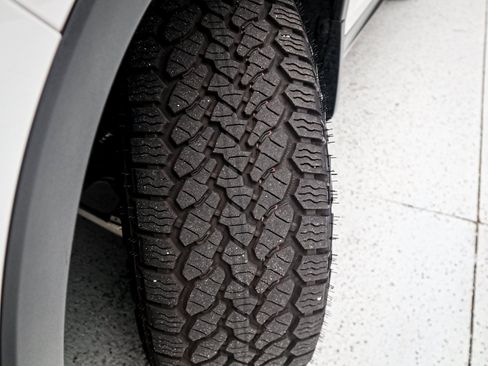 Used 2025 Honda Passport TrailSport image 12