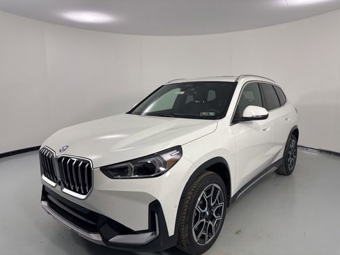 New 2026 BMW X1 xDrive28i w/ Technology Package image 3