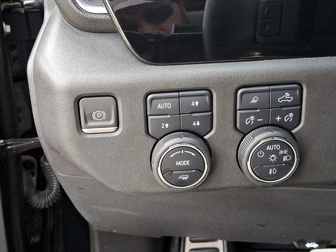 Used 2022 Chevrolet Silverado 1500 RST w/ All Star Edition Plus AWD/4WD image 25