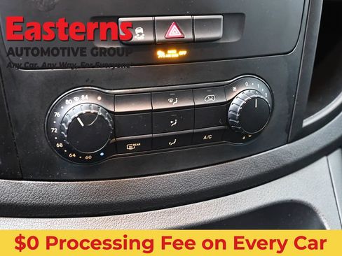 Used 2022 Mercedes-Benz Metris image 17