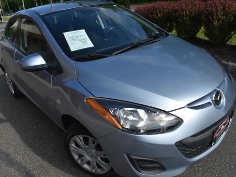 Used 2013 MAZDA MAZDA2 Sport FWD image 50