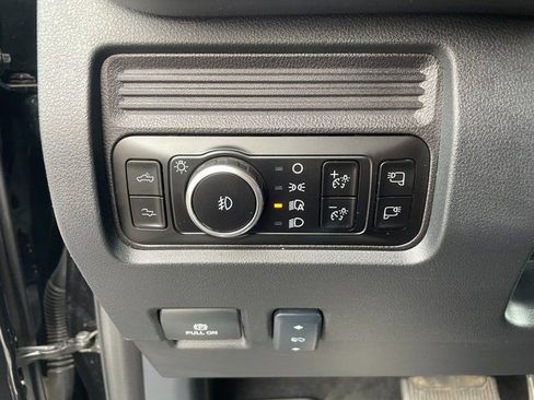 Used 2025 Ford F350 Platinum w/ Tremor Off-Road Package image 25