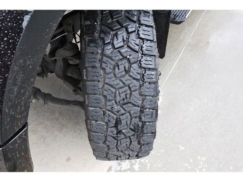 Used 2024 Ford F450 Platinum w/ FX4 Off-Road Package image 30