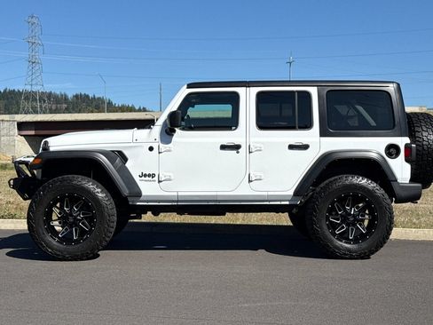 Used 2021 Jeep Wrangler Unlimited Sport AWD/4WD image 6