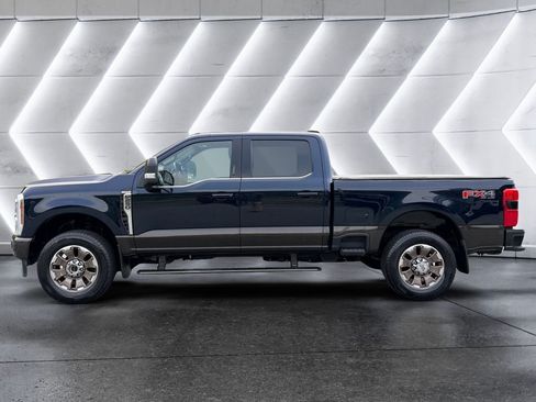 Used 2024 Ford F250 King Ranch AWD/4WD image 3